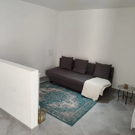 Villa Maison 115 M 2 Avec Jardin *
