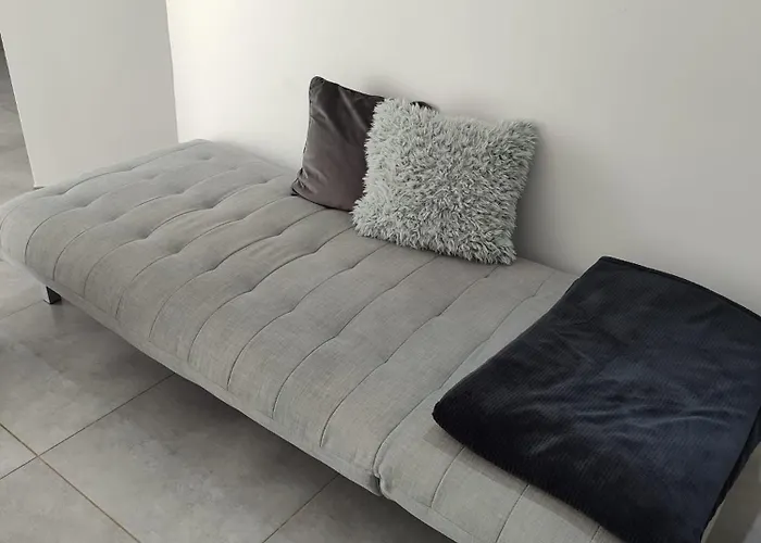 Maison 115 M 2 Avec Jardin 빌라 *